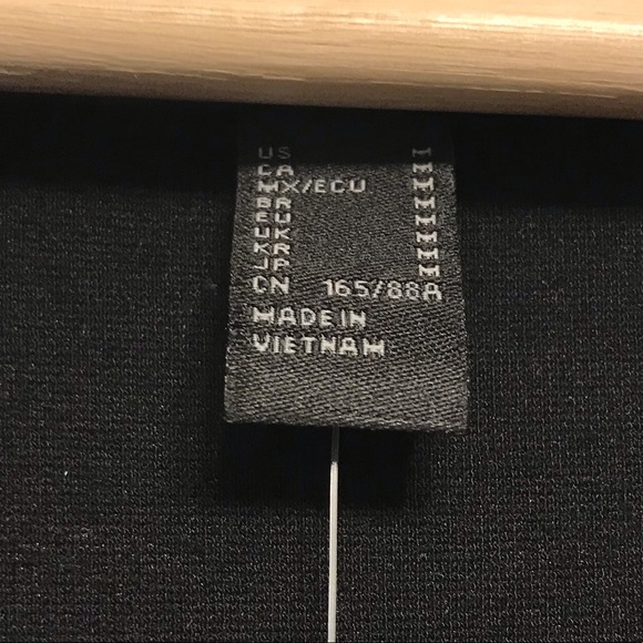 NWT Forever 21 Stretchy Little Black Dress - Picture 4 of 5